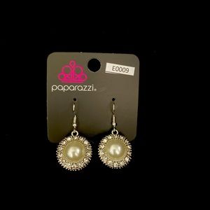 Paparazzi Accessories- Affordable beautiful jewelry